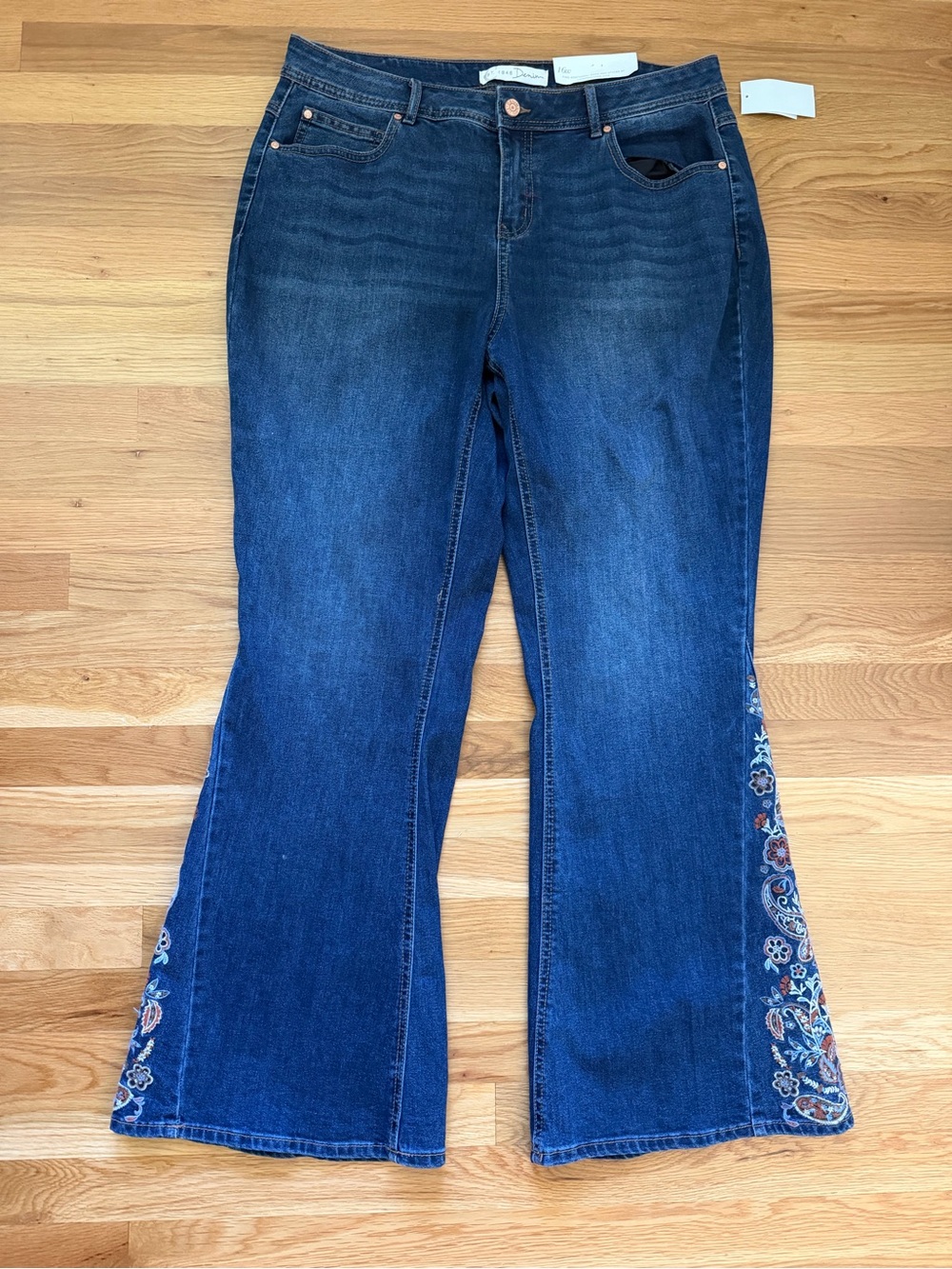 Cato Denim 16W Dark Wash Embroidered Flare Jeans NWT